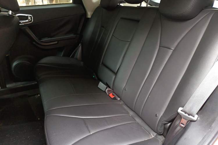 Used GAC Trumpchi GS5 2013 1.8T Automatic Two-Wheel Drive Elite Edition Left Rear Seat
