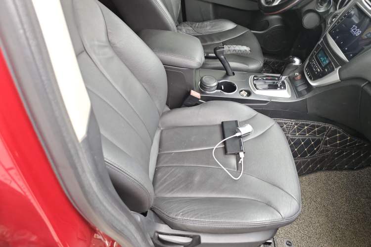 Used GAC Trumpchi GS5 2013 1.8T Automatic Two-Wheel Drive Luxury Edition Right Front Seat