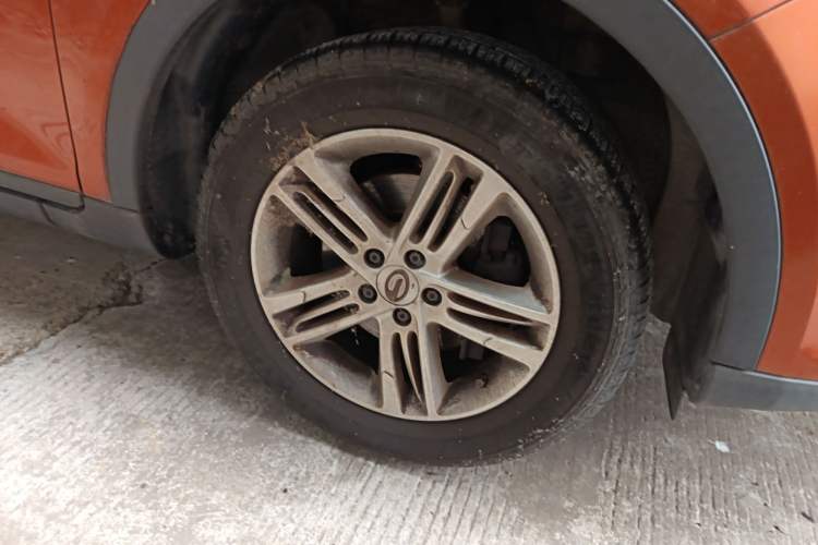 Used GAC Trumpchi GS5 2013 1.8T Automatic Two-Wheel Drive Elite Edition Right Front Wheel Hub