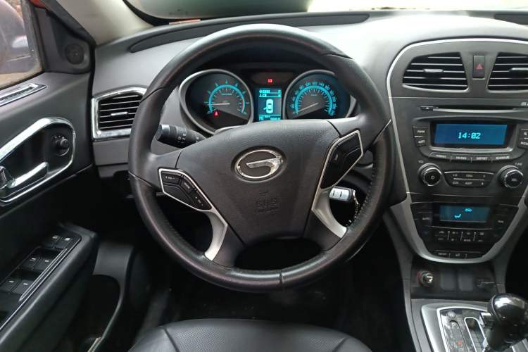 Used GAC Trumpchi GS5 2013 1.8T Automatic Two-Wheel Drive Elite Edition Steering Wheel