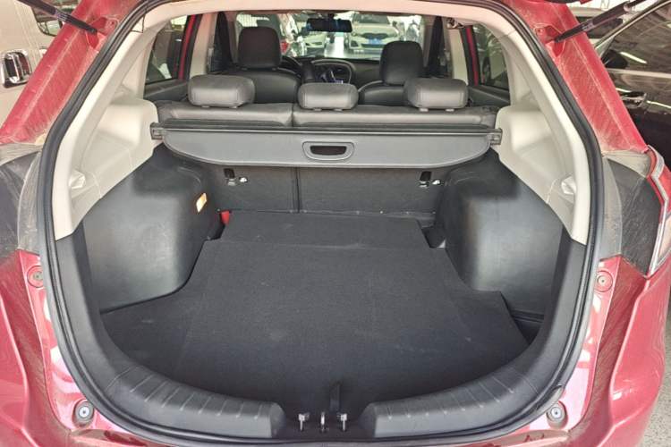 Used GAC Trumpchi GS5 2013 1.8T Automatic Two-Wheel Drive Elite Edition Trunk
