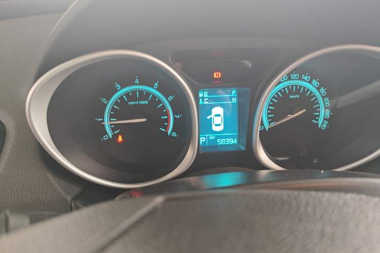Used GAC Trumpchi GS5 2013 1.8T Automatic Two-Wheel Drive Elite Edition Odometer Close Up