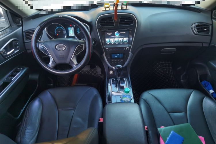 Used GAC Trumpchi GS5 2013 2.0L Automatic Two-Wheel Drive Light Interior Special Edition Center Console
