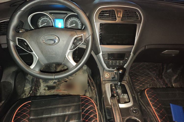 Used GAC Trumpchi GS5 2013 1.8T Automatic All-Wheel-Drive Luxury Edition Center Console