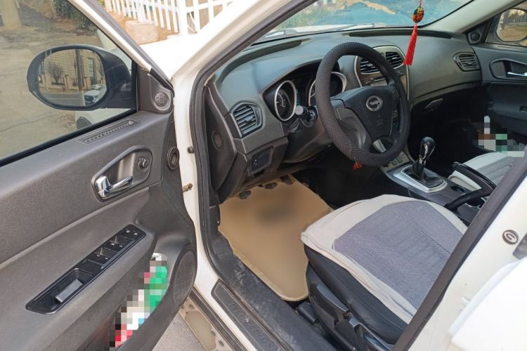Used GAC Trumpchi GS5 2013 2.0L Manual Two-Wheel Drive Special Edition in Light Interior Driver Seat