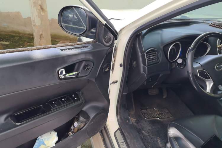 Used GAC Trumpchi GS5 2013 2.0L Automatic Two-Wheel Drive Light Interior Special Edition Driver Seat