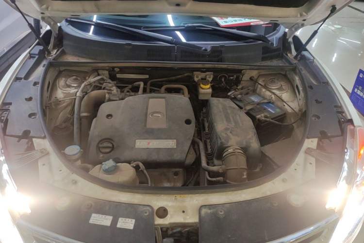 Used GAC Trumpchi GS5 2013 1.8T Automatic Two-Wheel Drive Luxury Edition Engine Bay