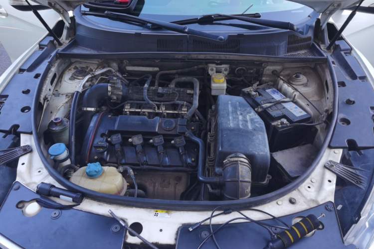 Used GAC Trumpchi GS5 2013 1.8T Automatic Two-Wheel Drive Elite Edition Engine Bay