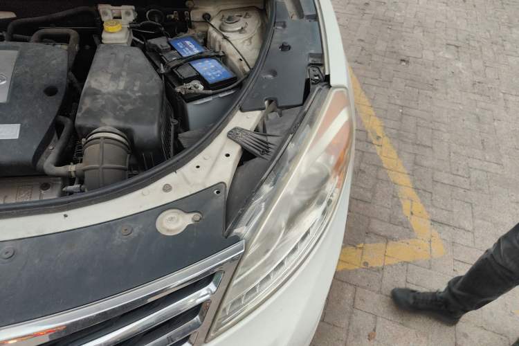 Used GAC Trumpchi GS5 2013 1.8T Automatic Two-Wheel Drive Luxury Edition Engine Bay Left