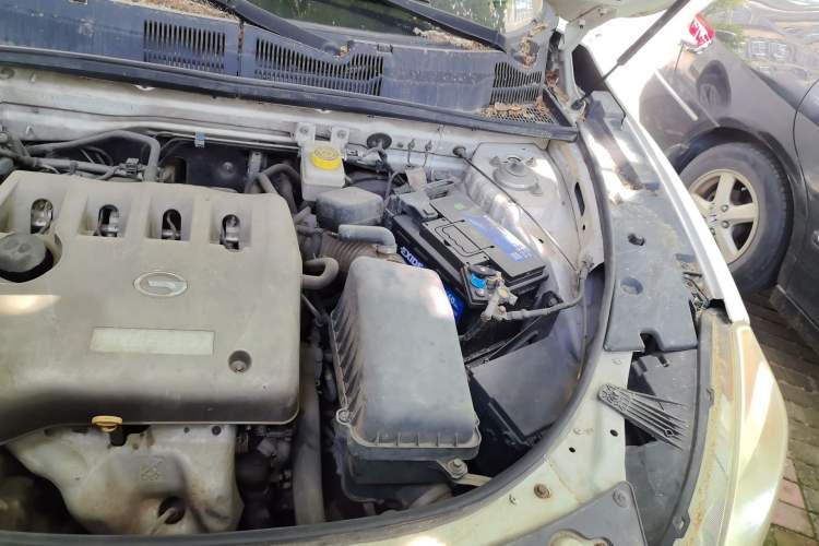 Used GAC Trumpchi GS5 2013 2.0L Automatic Two-Wheel Drive Light Interior Special Edition Engine Bay Left