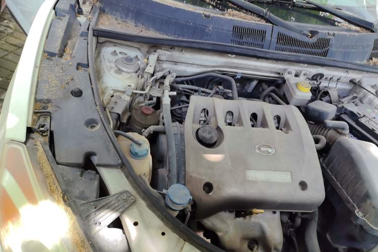 Used GAC Trumpchi GS5 2013 2.0L Automatic Two-Wheel Drive Light Interior Special Edition Engine Bay Right