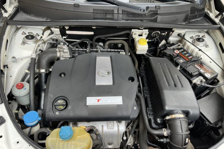 Used GAC Trumpchi GS5 2013 1.8T Automatic 4x4 5th Anniversary Edition Engine Bay