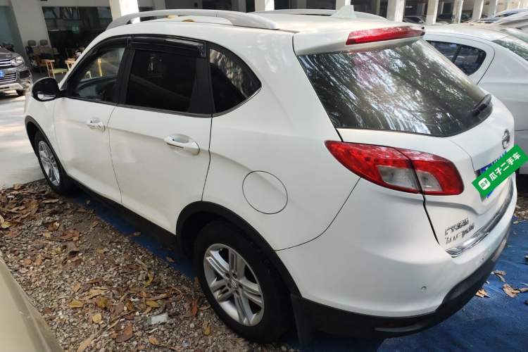 Used GAC Trumpchi GS5 2013 1.8T Manual Two-Wheel Drive Elite Edition Exterior 3