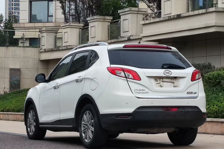 Used GAC Trumpchi GS5 2013 1.8T Automatic Two-Wheel Drive 5th Anniversary Edition Exterior 3