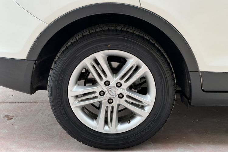 Used GAC Trumpchi GS5 2013 1.8T Automatic 4x4 5th Anniversary Edition Exterior 5