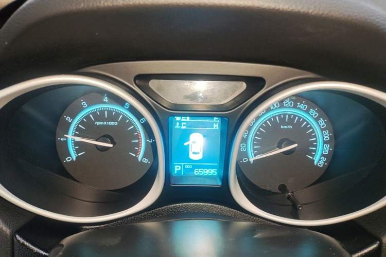 Used GAC Trumpchi GS5 2013 1.8T Automatic Two-Wheel Drive Luxury Edition Instrument Cluster