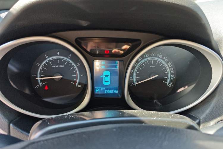 Used GAC Trumpchi GS5 2013 1.8T Automatic Two-Wheel Drive Luxury Edition Instrument Cluster