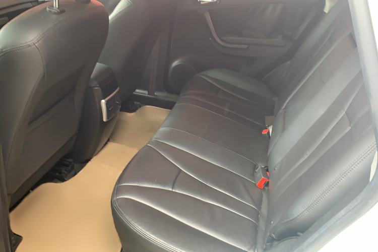 Used GAC Trumpchi GS5 2013 1.8T Automatic Two-Wheel Drive 5th Anniversary Edition Interior 3