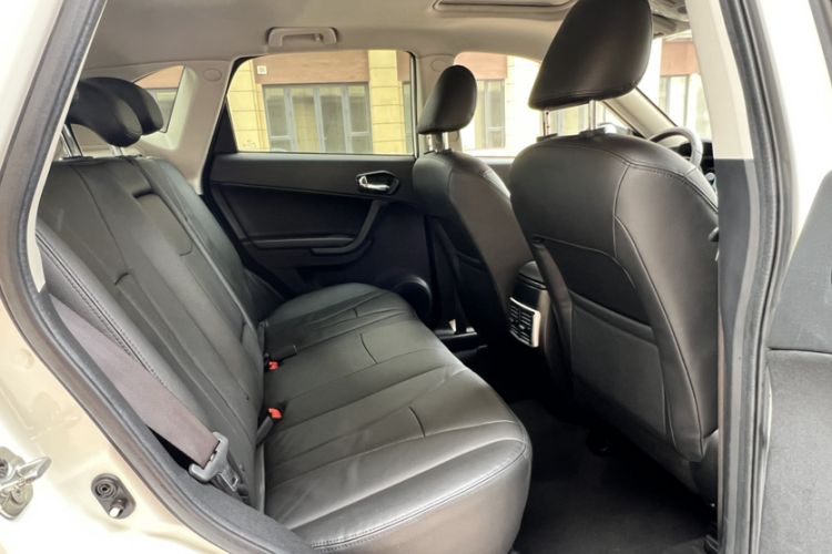 Used GAC Trumpchi GS5 2013 1.8T Automatic 4x4 5th Anniversary Edition Interior 4