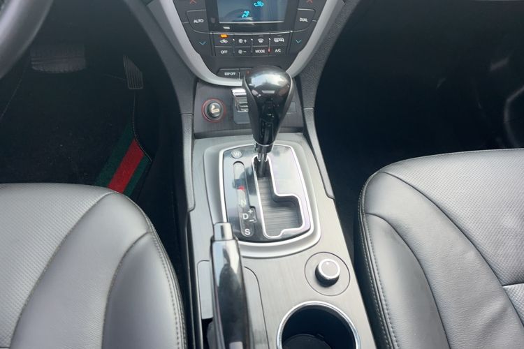 Used GAC Trumpchi GS5 2013 1.8T Automatic All-Wheel-Drive Luxury Edition Interior 6