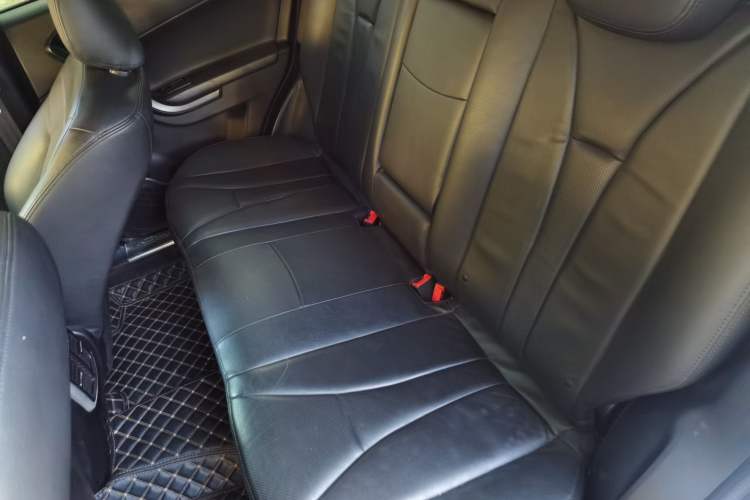 Used GAC Trumpchi GS5 2013 2.0L Automatic Two-Wheel Drive Light Interior Special Edition Left Rear Seat