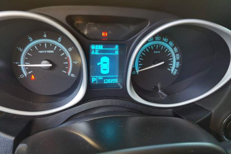 Used GAC Trumpchi GS5 2013 2.0L Automatic Two-Wheel Drive Light Interior Special Edition Odometer Close Up