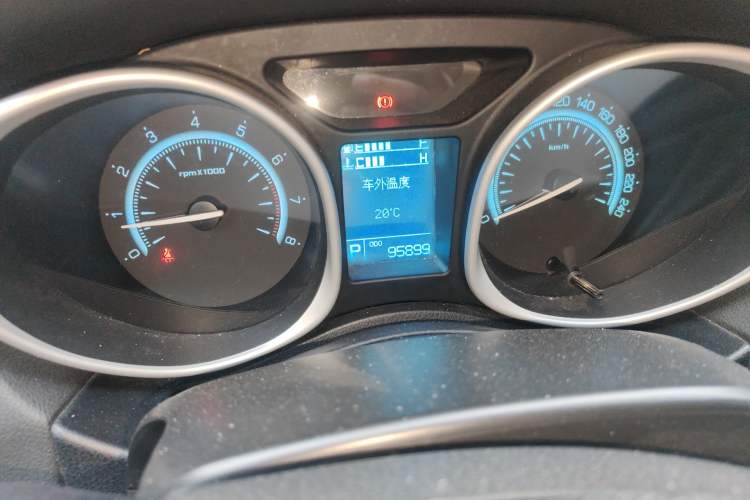 Used GAC Trumpchi GS5 2013 1.8T Automatic Two-Wheel Drive Luxury Edition Odometer Close Up