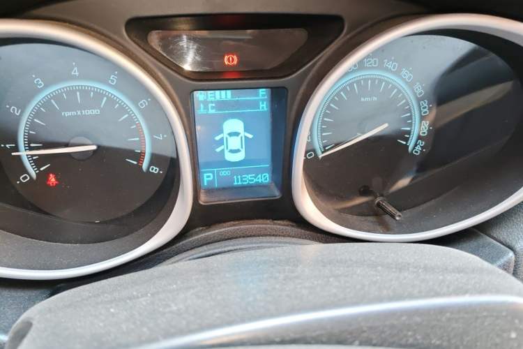 Used GAC Trumpchi GS5 2013 2.0L Automatic Two-Wheel Drive Light Interior Special Edition Odometer Close Up