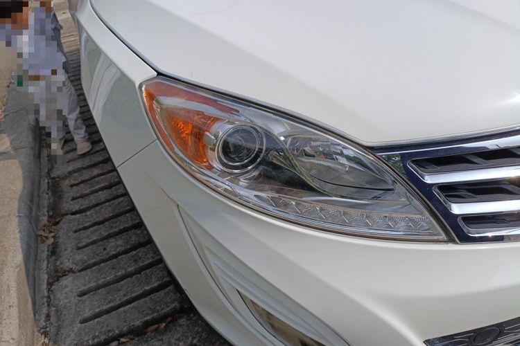 Used GAC Trumpchi GS5 2013 2.0L Automatic Two-Wheel Drive Light Interior Special Edition Right Front Headlight
