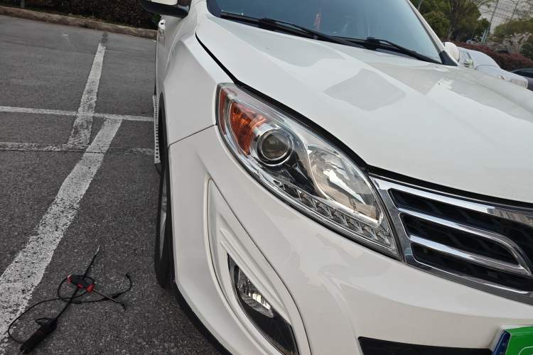 Used GAC Trumpchi GS5 2013 2.0L Automatic Two-Wheel Drive Light Interior Special Edition Right Front Headlight