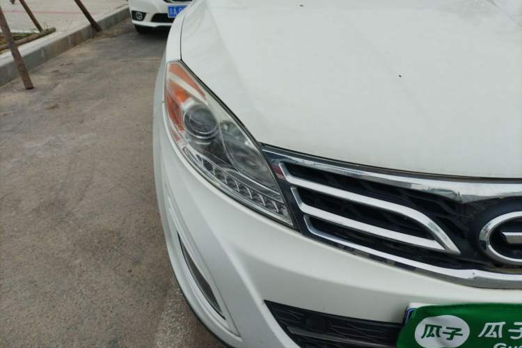 Used GAC Trumpchi GS5 2013 1.8T Automatic Two-Wheel Drive Luxury Edition Right Front Headlight