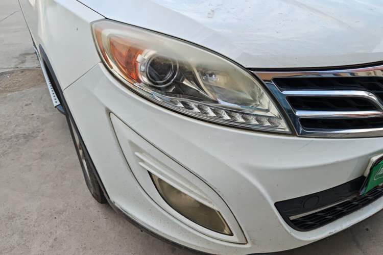 Used GAC Trumpchi GS5 2013 2.0L Automatic Two-Wheel Drive Light Interior Special Edition Right Front Headlight