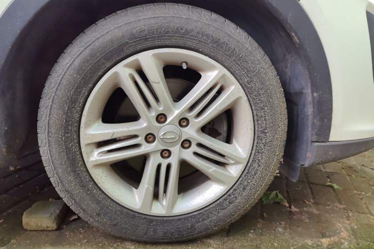 Used GAC Trumpchi GS5 2013 2.0L Automatic Two-Wheel Drive Light Interior Special Edition Right Front Wheel Hub