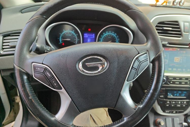 Used GAC Trumpchi GS5 2013 1.8T Automatic Two-Wheel Drive Elite Edition Steering Wheel