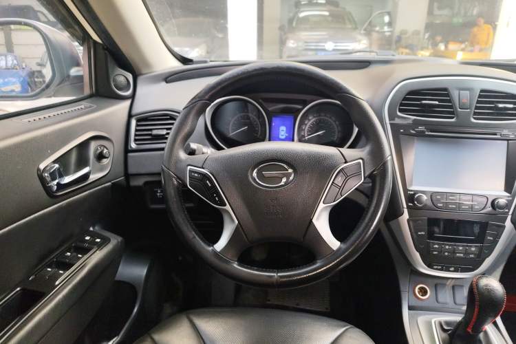 Used GAC Trumpchi GS5 2013 1.8T Manual Two-Wheel Drive Elite Edition Steering Wheel