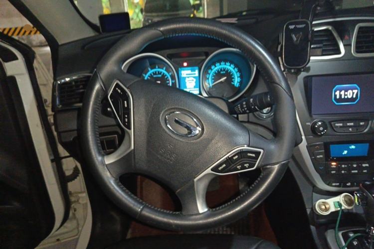 Used GAC Trumpchi GS5 2013 1.8T Automatic Two-Wheel Drive Luxury Edition Steering Wheel