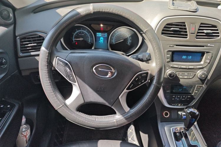 Used GAC Trumpchi GS5 2013 1.8T Automatic Two-Wheel Drive Luxury Edition Steering Wheel