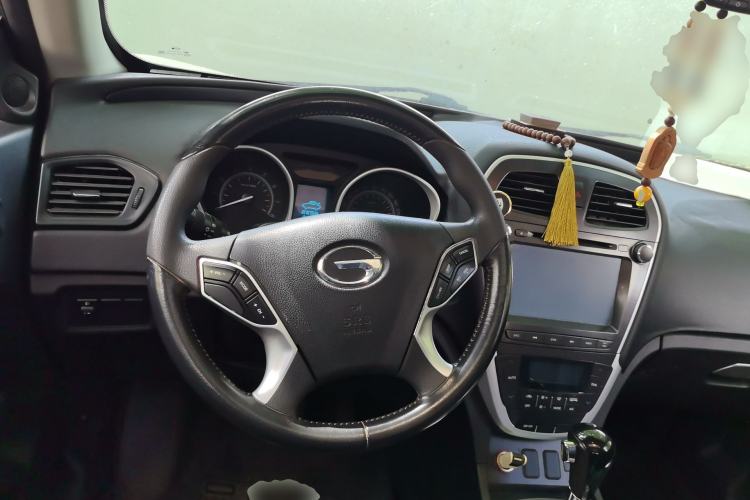 Used GAC Trumpchi GS5 2013 2.0L Automatic Two-Wheel Drive Light Interior Special Edition Steering Wheel