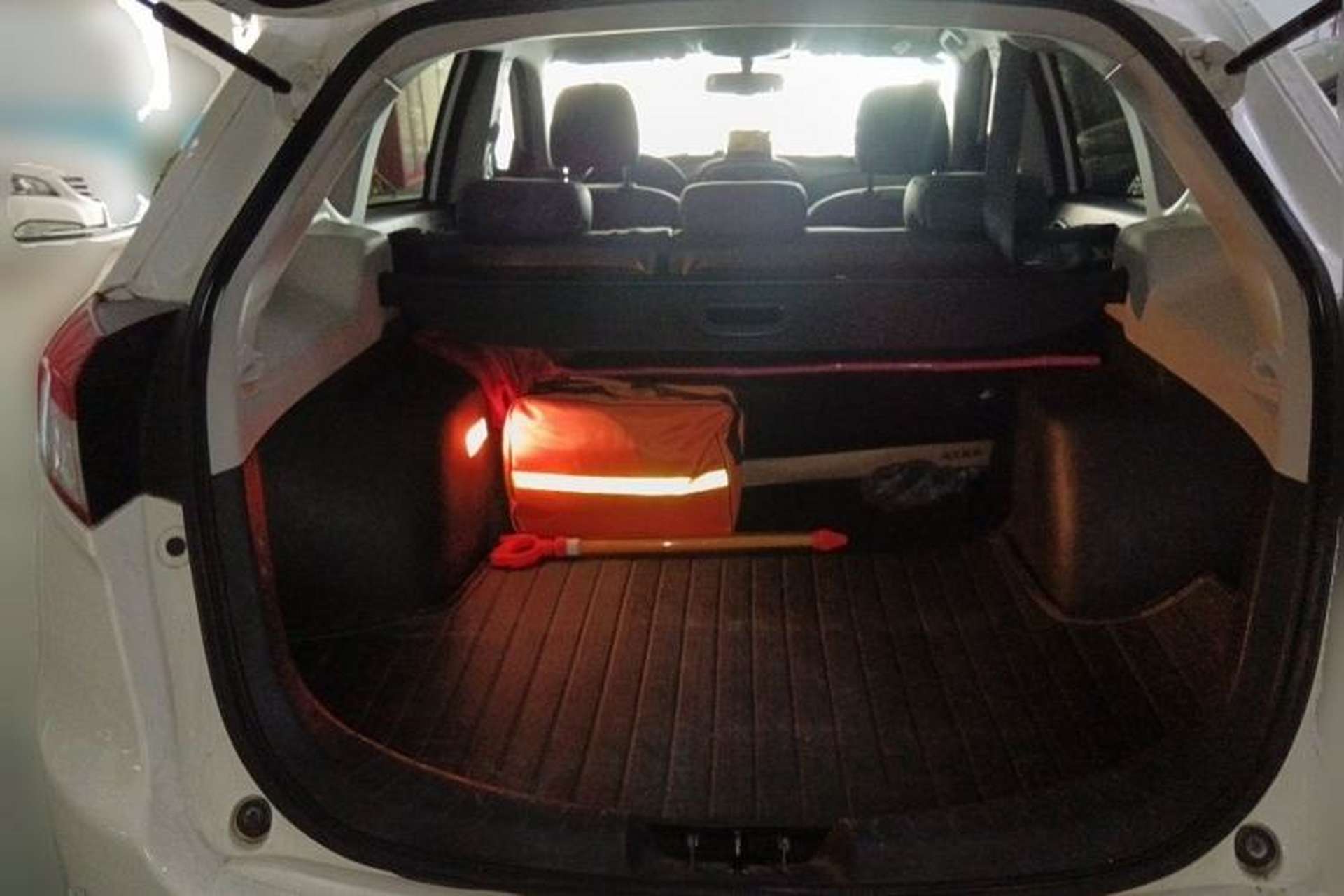 Used GAC Trumpchi GS5 2013 2.0L Automatic Two-Wheel Drive Light Interior Special Edition Trunk