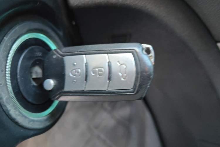 Used GAC Trumpchi GS5 2013 1.8T Manual Two-Wheel Drive Elite Edition Vehicle Key