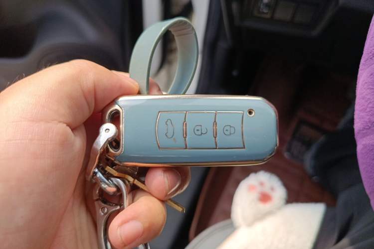 Used GAC Trumpchi GS5 2013 2.0L Automatic Two-Wheel Drive Light Interior Special Edition Vehicle Key