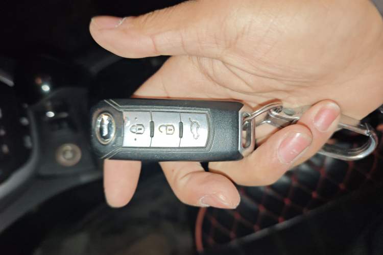 Used GAC Trumpchi GS5 2013 1.8T Automatic All-Wheel-Drive Luxury Edition Vehicle Key