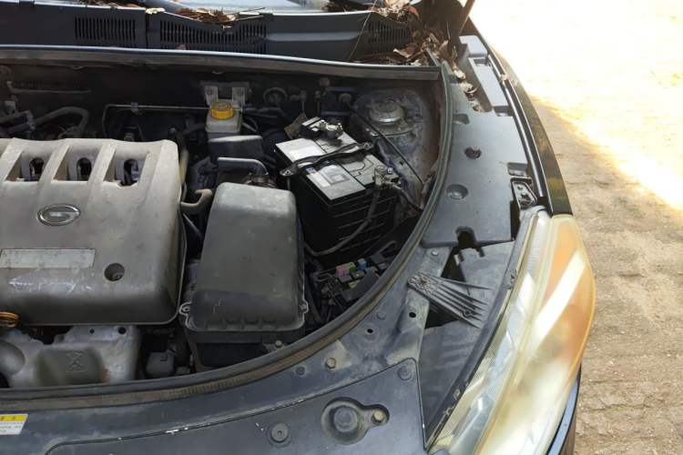 Used GAC Trumpchi GS5 2014 2.0L Automatic Two-Wheel Drive Anniversary Value Edition Engine Bay Left