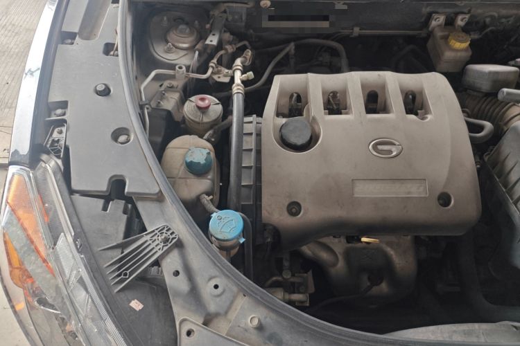 Used GAC Trumpchi GS5 2014 2.0L Automatic Two-Wheel Drive Deluxe Edition Engine Bay Right