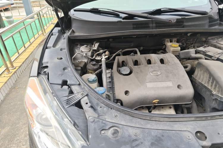 Used GAC Trumpchi GS5 2014 2.0L Automatic Two-Wheel Drive Deluxe Edition Engine Bay Right