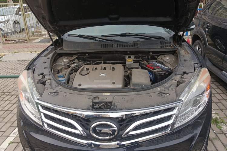 Used GAC Trumpchi GS5 2014 2.0L Automatic Two-Wheel Drive Deluxe Edition Engine Bay