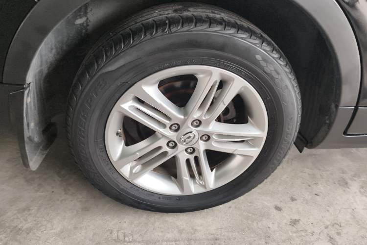 Used GAC Trumpchi GS5 2014 2.0L Automatic Two-Wheel Drive Anniversary Value Edition Exterior 3