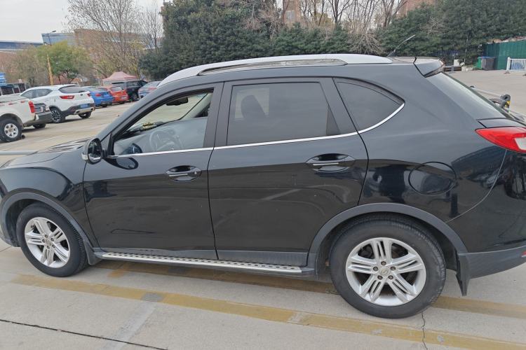 Used GAC Trumpchi GS5 2014 2.0L Manual Two-Wheel Drive Anniversary Value Edition Exterior 3