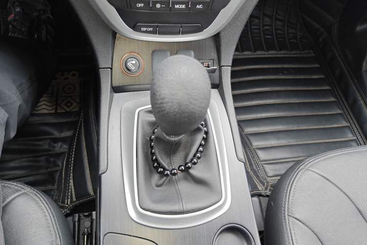 Used GAC Trumpchi GS5 2014 2.0L Manual Two-Wheel Drive Anniversary Value Edition Gear Lever