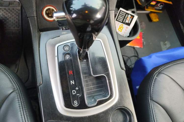Used GAC Trumpchi GS5 2014 2.0L Automatic Two-Wheel Drive Anniversary Value Edition Gear Lever